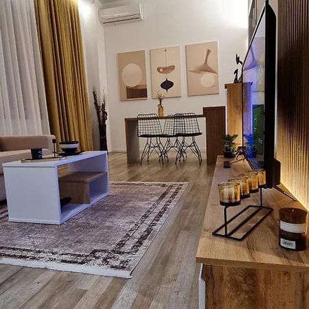 Luxury Apartment Tirana Zewnętrze zdjęcie